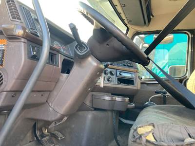 Volvo VNL Steering Column