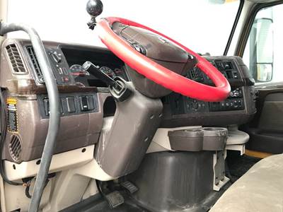 Volvo VNL Steering Column