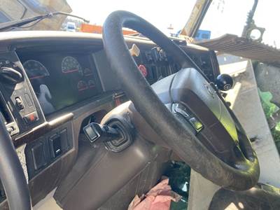 Volvo VNL Steering Column