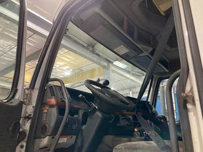 Volvo VNL Steering Column