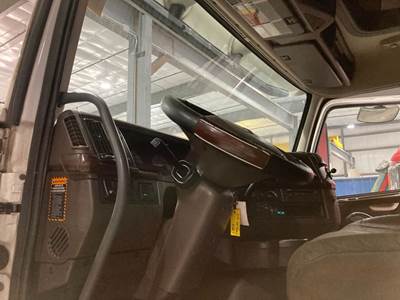 Volvo VNL Steering Column