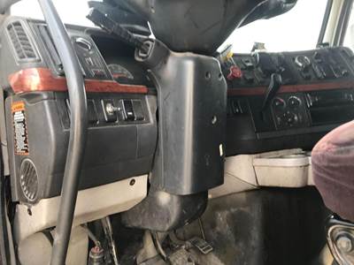 Volvo VNL Steering Column
