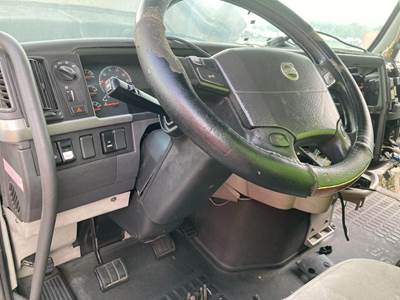 Volvo VNL Steering Column