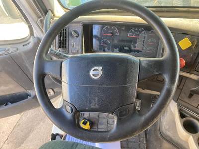 Volvo VNL Steering Column