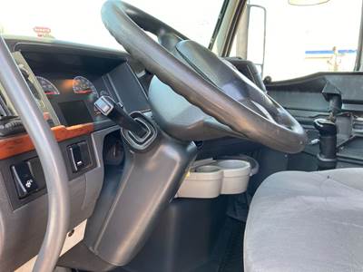 Volvo VNL Steering Column