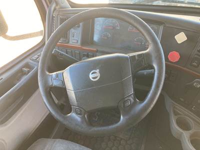 Volvo VNL Steering Column