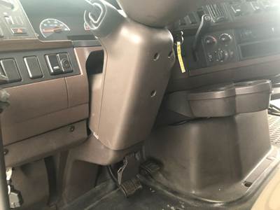 Volvo VNL Steering Column