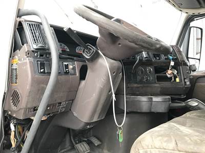 Volvo VNL Steering Column