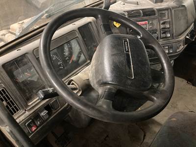 Volvo VNL Steering Column