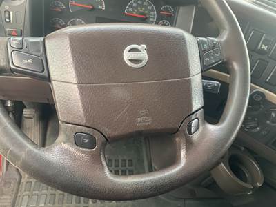 Volvo VNL Steering Column