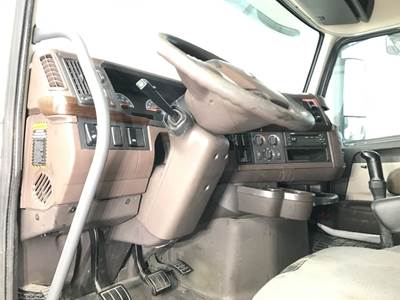Volvo VNL Steering Column