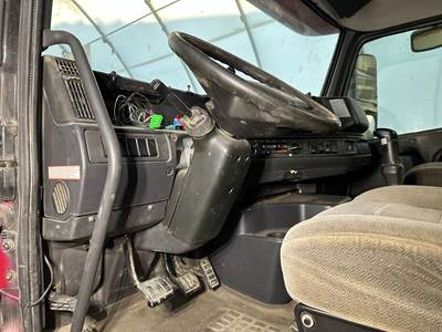 Volvo VNL Steering Column