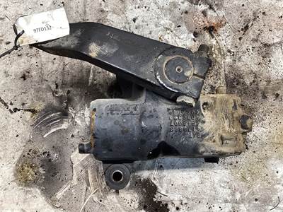 TRW/ROSS TAS65100 Steering Gear / Rack for a Ford CF8000