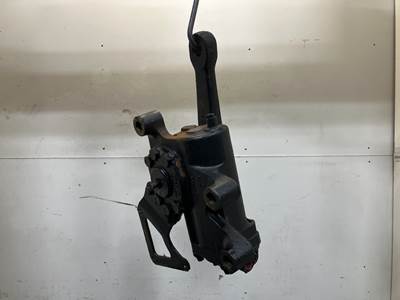 TRW/ROSS THP60010 Steering Gear / Rack for a Freightliner M2 106
