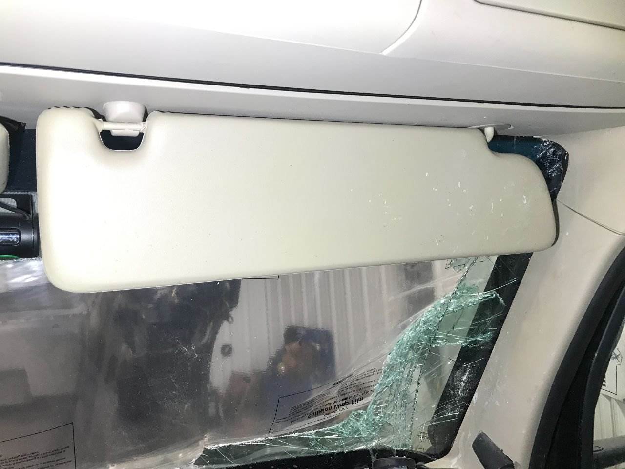 2022 Kenworth T680 Interior Sun Visor For Sale Sioux Falls, SD