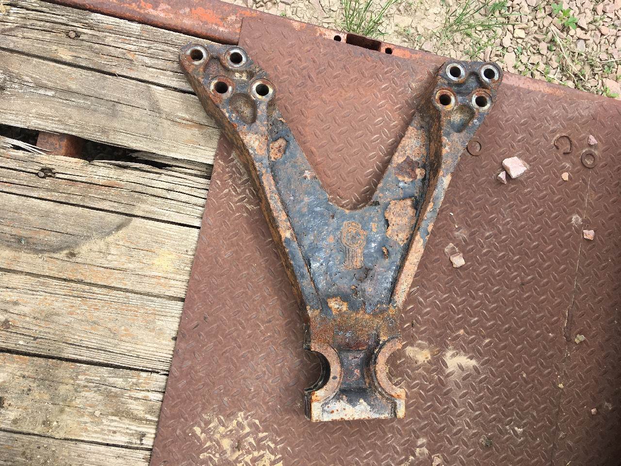2007 (Used) Kenworth T800 Model AG460 Ref K272188 K Bracket For