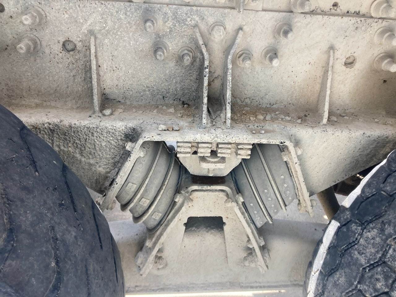 2004 Hendrickson HN462 Suspension for a Mack CV (Granite) For Sale