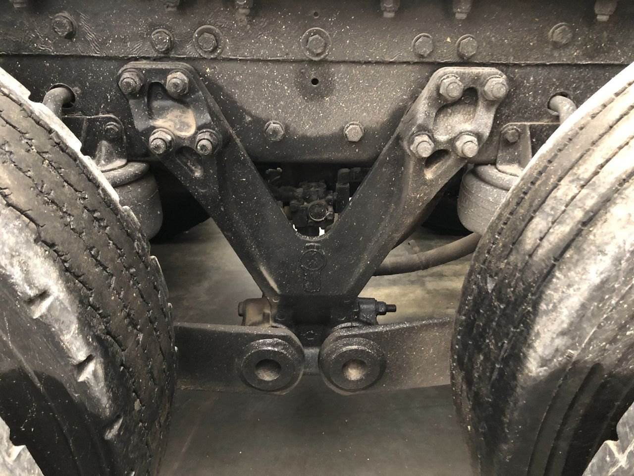 1998 Kenworth AG400 Suspension for a Kenworth T600 For Sale