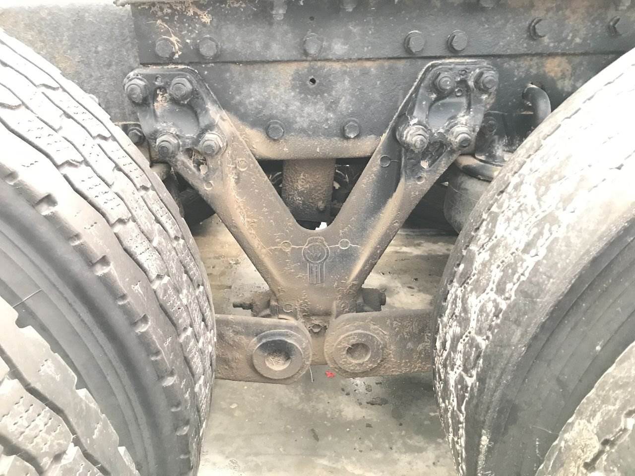 2000 Kenworth AG400 Suspension for a Kenworth T600 For Sale