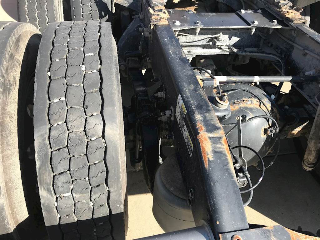 2017 Peterbilt LOW AIR LEAF Suspension for a Peterbilt 389 For Sale Sioux Falls, SD 24807747