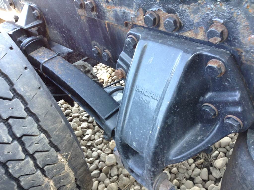 2015 Peterbilt LOW AIR LEAF Suspension for a PETERBILT 579 For Sale