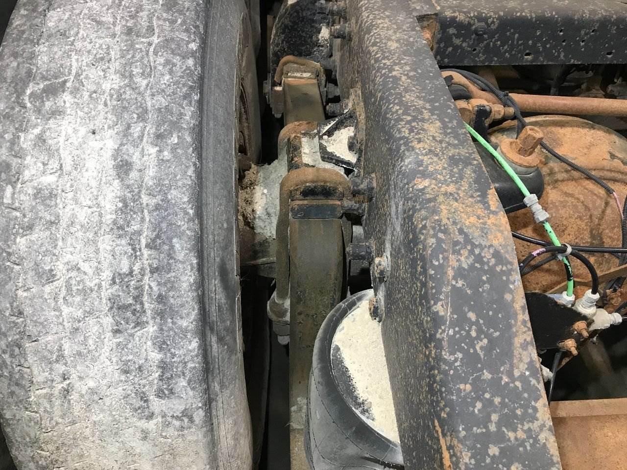 2000 Peterbilt LOW AIR LEAF Suspension for a Peterbilt 379 For Sale