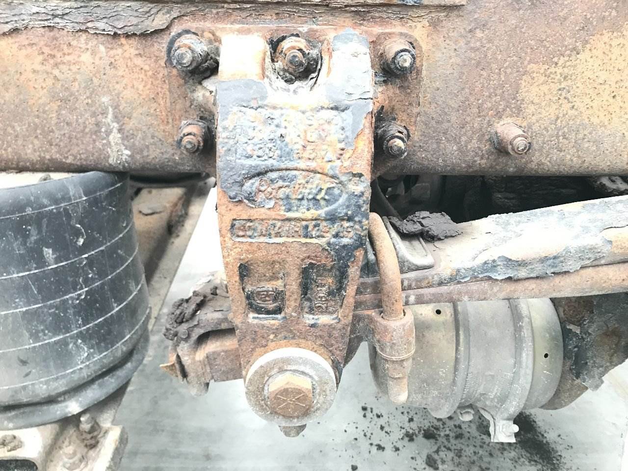 2000 Peterbilt LOW AIR LEAF Suspension for a Peterbilt 387 For Sale