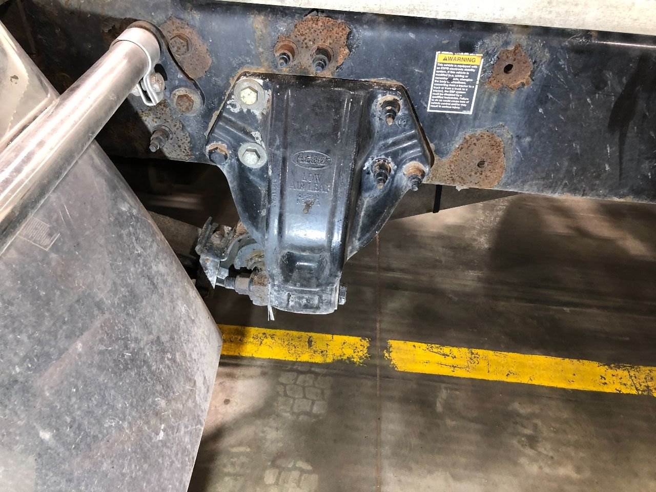 2012 Peterbilt LOW AIR LEAF Suspension for a Peterbilt 386 For Sale