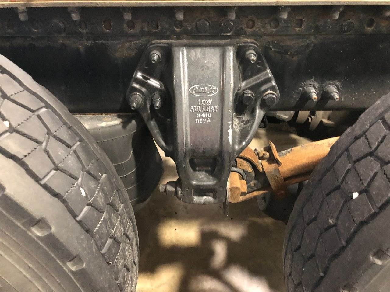 2011 Peterbilt LOW AIR LEAF Suspension for a Peterbilt 386 For Sale