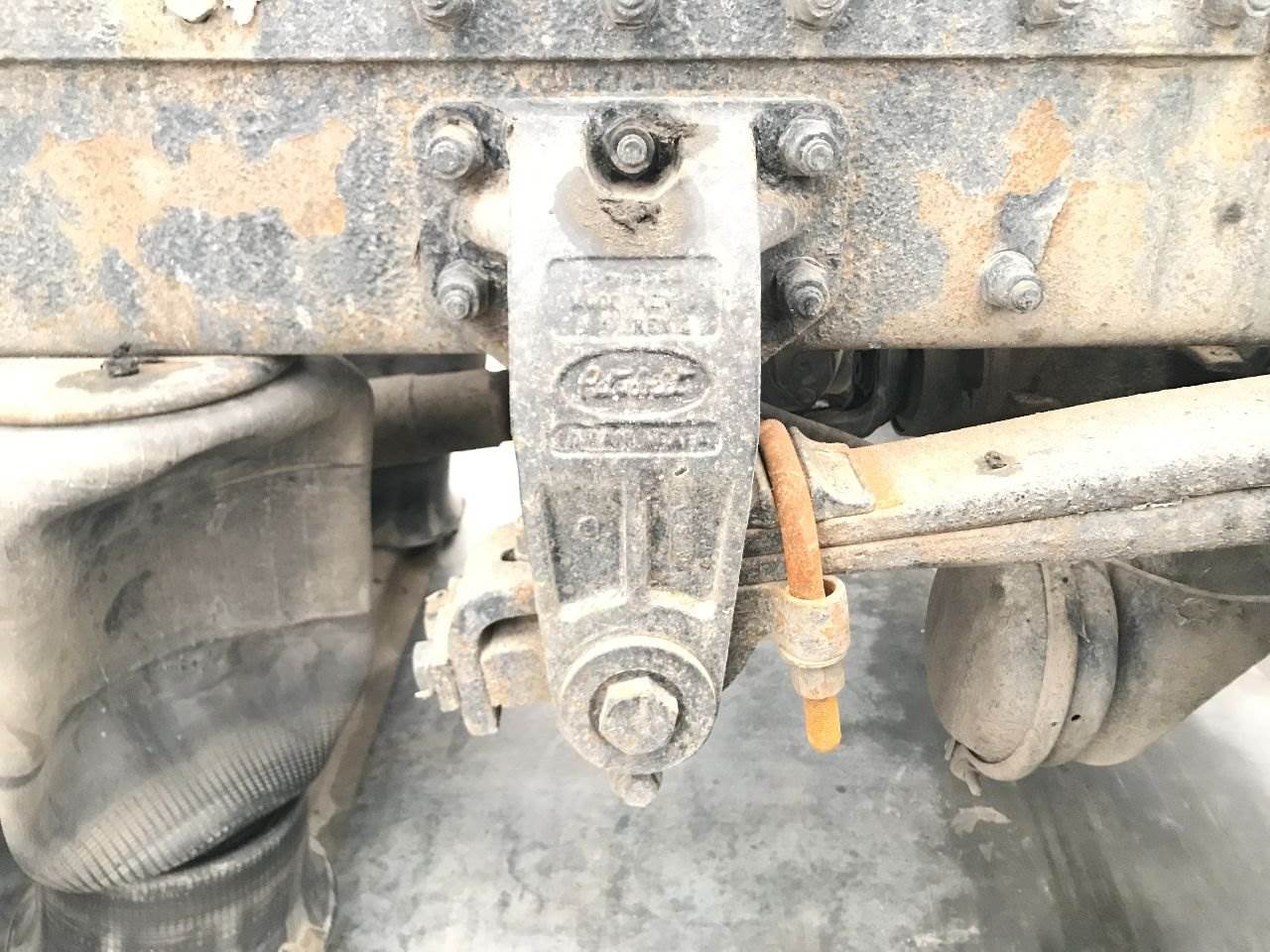 2003 Peterbilt LOW AIR LEAF Suspension for a Peterbilt 387 For Sale