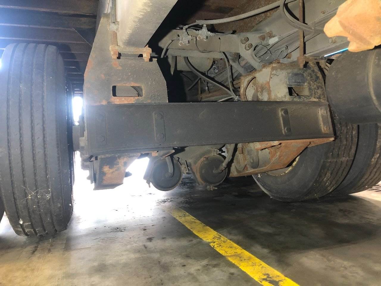 2008 ALL Tag / Pusher Axle for a Peterbilt 340 For Sale Sioux Falls