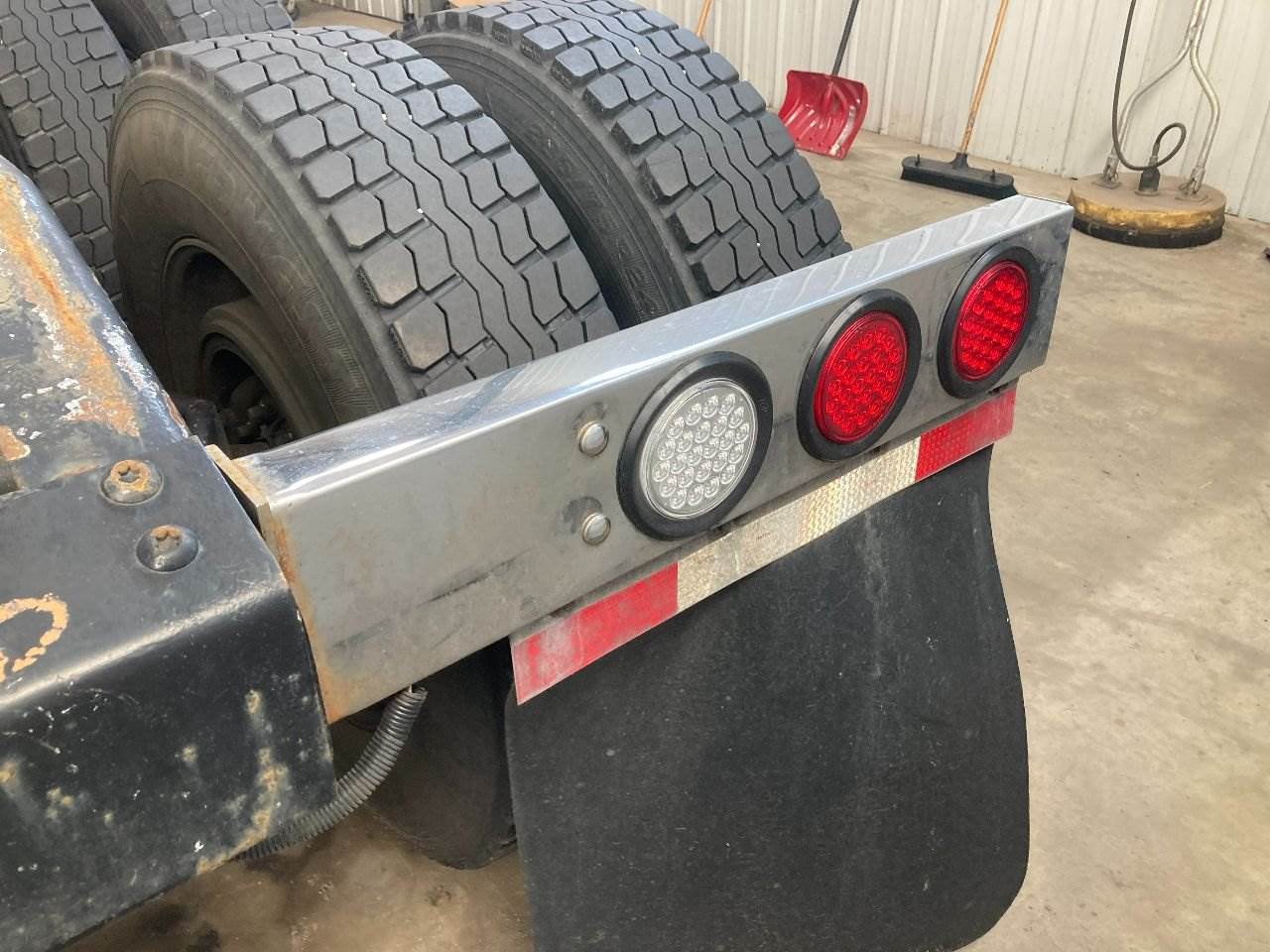 2000 Peterbilt 379 Tail Light For Sale Winimac, IN 25388574