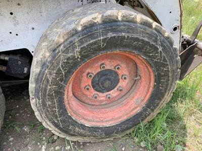 Bobcat 753 Tire & Rim