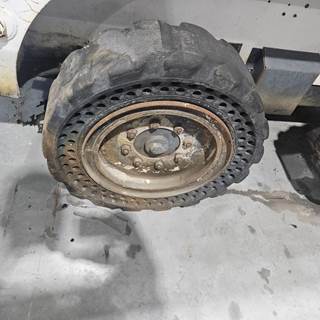 Bobcat 773 Tire & Rim