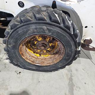 Bobcat 773 Tire & Rim