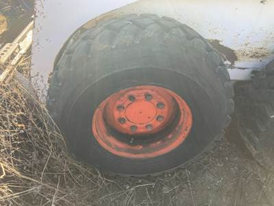 Bobcat 843 Tire & Rim