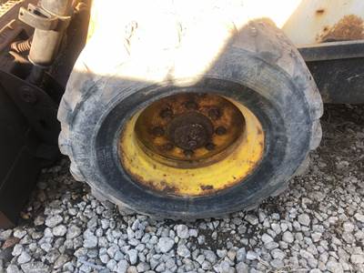 Bobcat 873 Tire & Rim