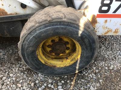 Bobcat 873 Tire & Rim