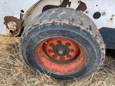 Bobcat S185 Tire & Rim
