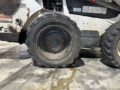 Bobcat S570 Tire & Rim