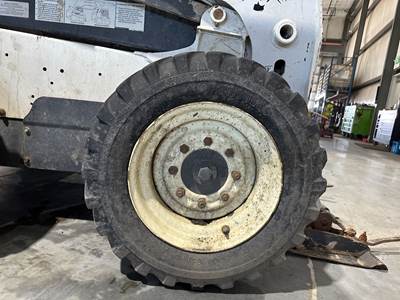 Bobcat S570 Tire & Rim