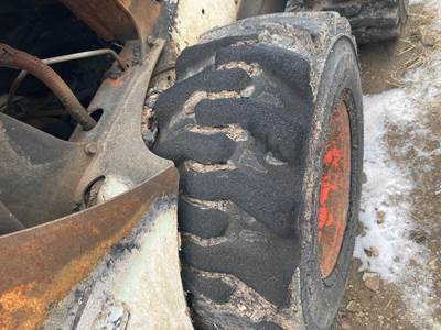 Bobcat S595 Tire & Rim