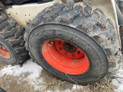 Bobcat S595 Tire & Rim