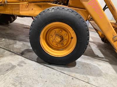 Case 480C Tire & Rim