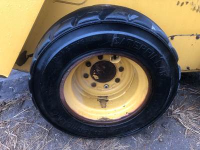 Caterpillar 226D Tire & Rim