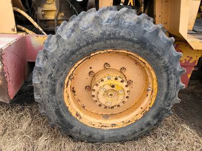 Dynapac CA 15 Tire & Rim