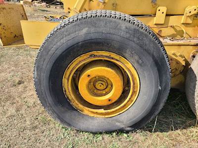 Galion T600B Tire & Rim