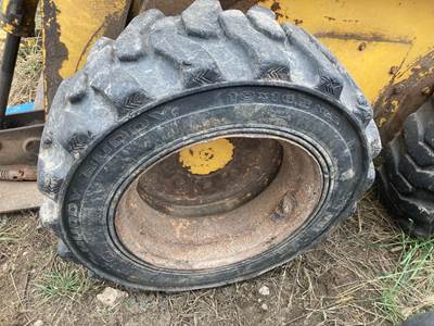 Gehl 4635SX Tire & Rim