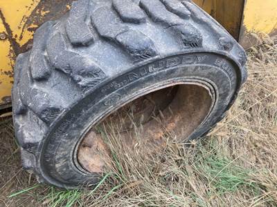 Gehl 4635SX Tire & Rim