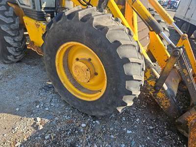 JCB 215S Tire & Rim